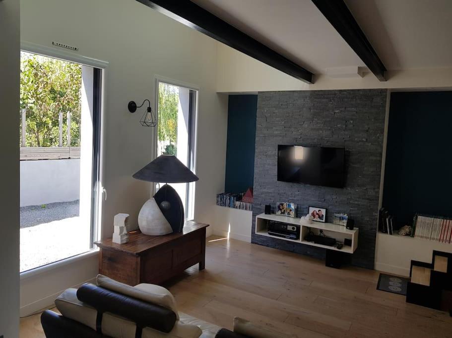 9 Pers 160 M² +Jardin- 10Mn Nantes -30Mn Mer Bouguenais Kültér fotó